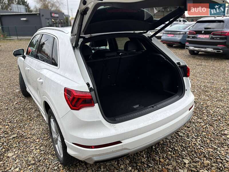 Внедорожник / Кроссовер Audi Q3 2020 в Стрые