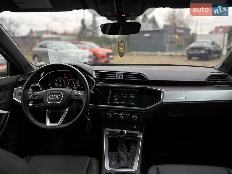 Внедорожник / Кроссовер Audi Q3 2020 в Стрые