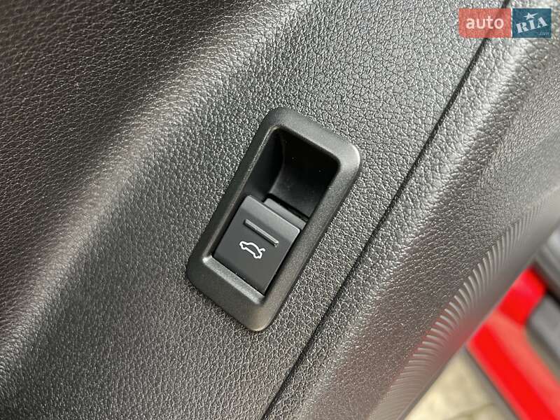Внедорожник / Кроссовер Audi Q3 2020 в Ровно