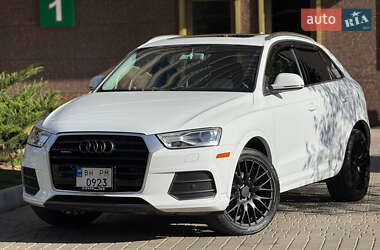 Внедорожник / Кроссовер Audi Q3 2015 в Одессе