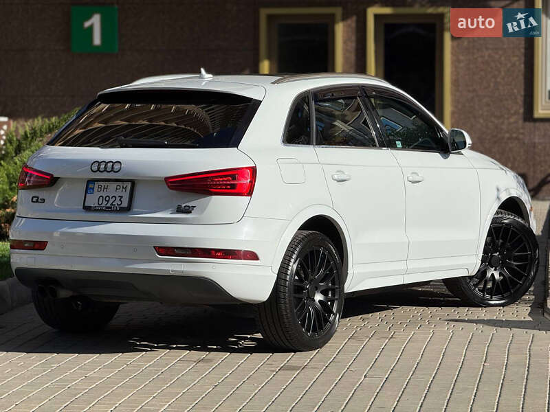 Позашляховик / Кросовер Audi Q3 2015 в Одесі