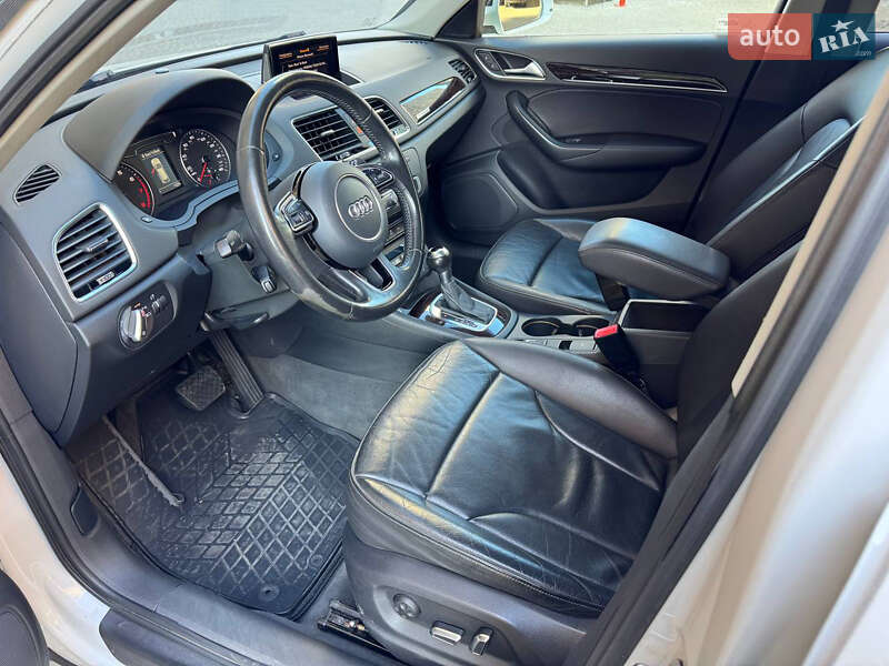 Позашляховик / Кросовер Audi Q3 2015 в Одесі