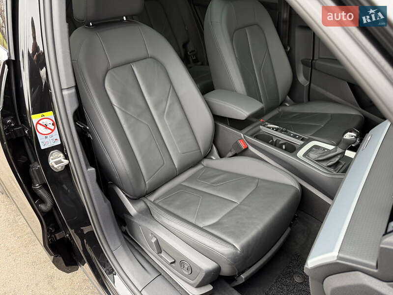 Позашляховик / Кросовер Audi Q3 2020 в Києві