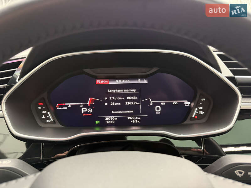 Позашляховик / Кросовер Audi Q3 2020 в Києві