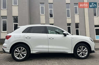 Внедорожник / Кроссовер Audi Q3 2023 в Сумах