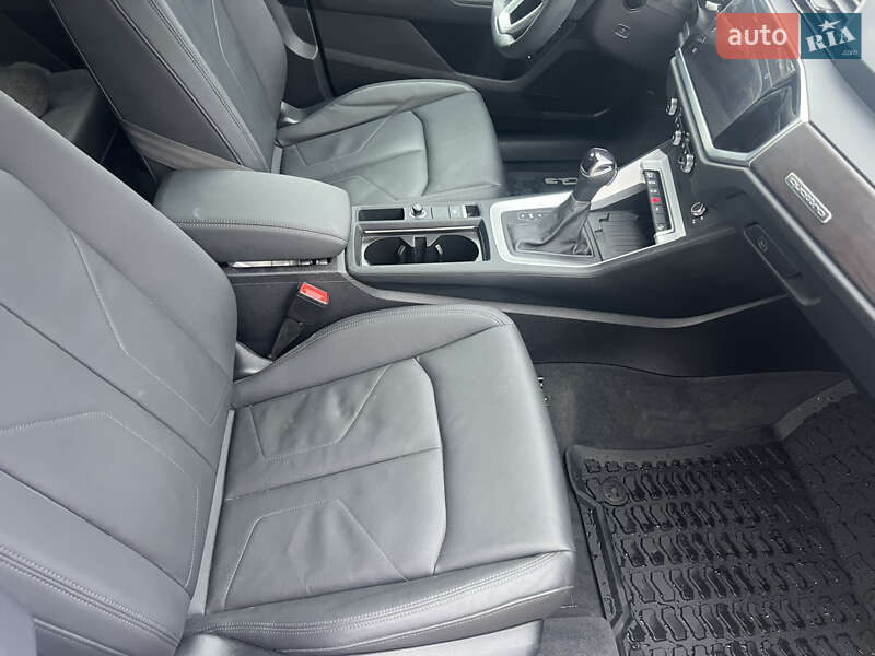 Позашляховик / Кросовер Audi Q3 2023 в Сумах фото 38 Позашляховик / Кросовер Audi Q3 2023 в Сумах
