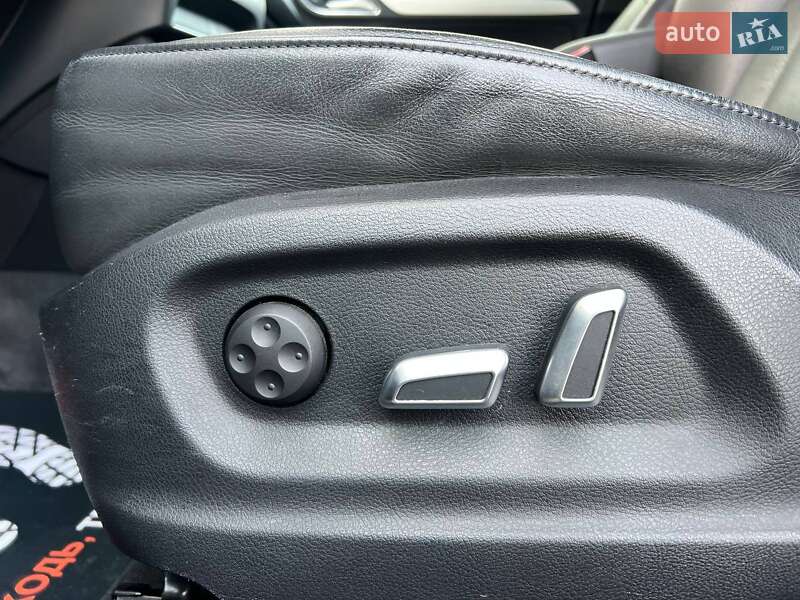 Внедорожник / Кроссовер Audi Q3 2016 в Хмельницком фото 15 Внедорожник / Кроссовер Audi Q3 2016 в Хмельницком