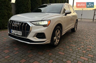 Внедорожник / Кроссовер Audi Q3 2020 в Нововолынске