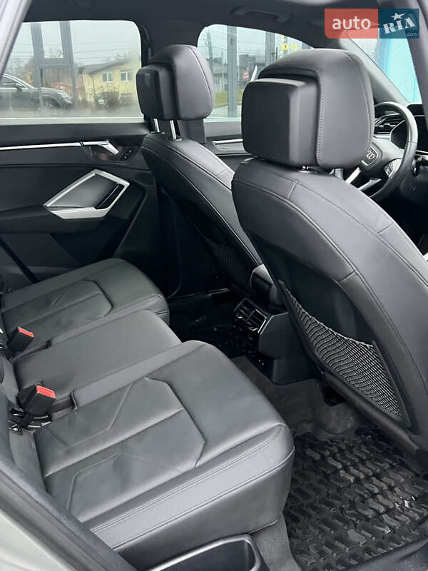 Позашляховик / Кросовер Audi Q3 2021 в Львові фото 10 Позашляховик / Кросовер Audi Q3 2021 в Львові