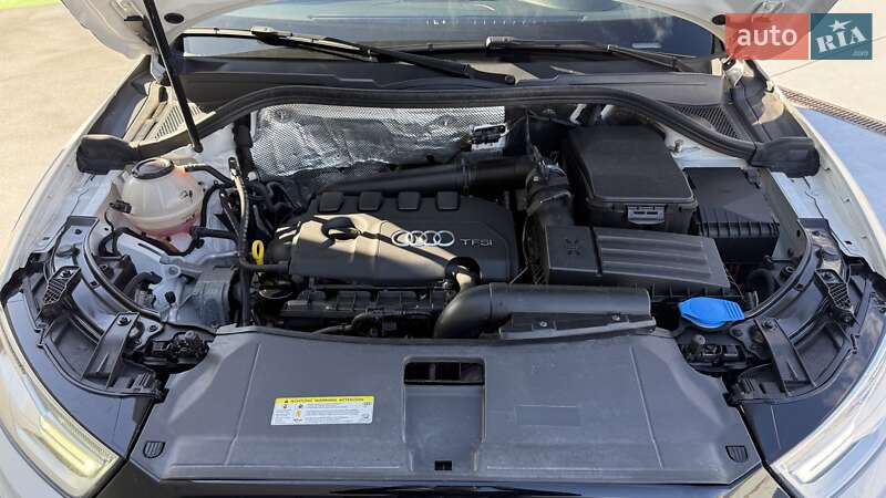 Позашляховик / Кросовер Audi Q3 2018 в Києві