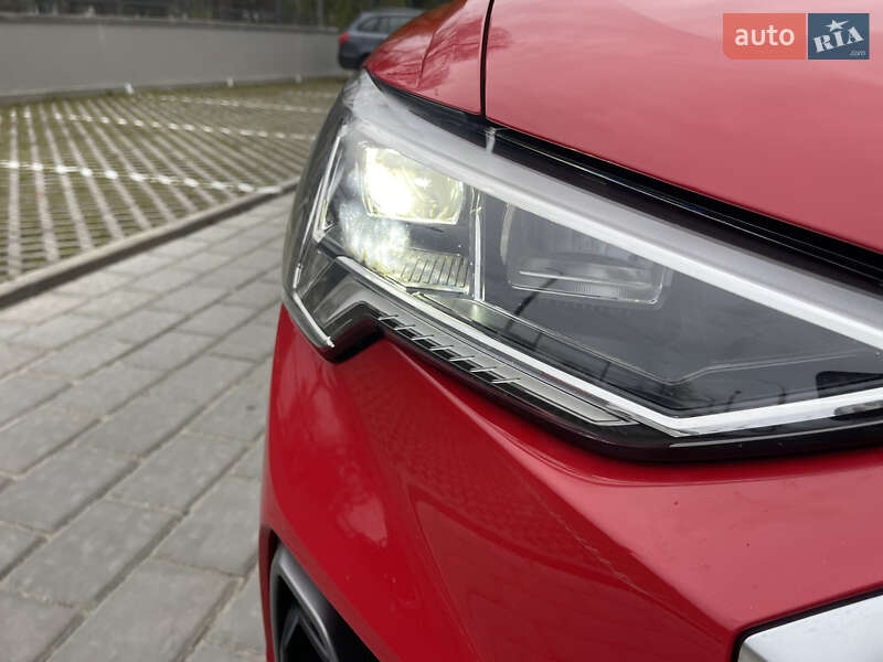 Внедорожник / Кроссовер Audi Q3 2020 в Ровно