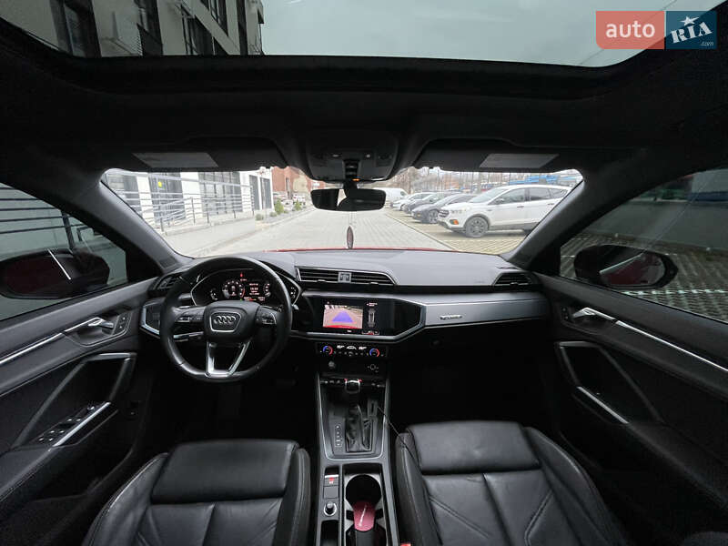 Внедорожник / Кроссовер Audi Q3 2020 в Ровно