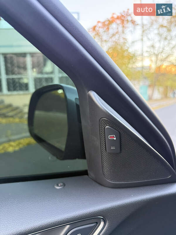 Позашляховик / Кросовер Audi Q3 2017 в Одесі