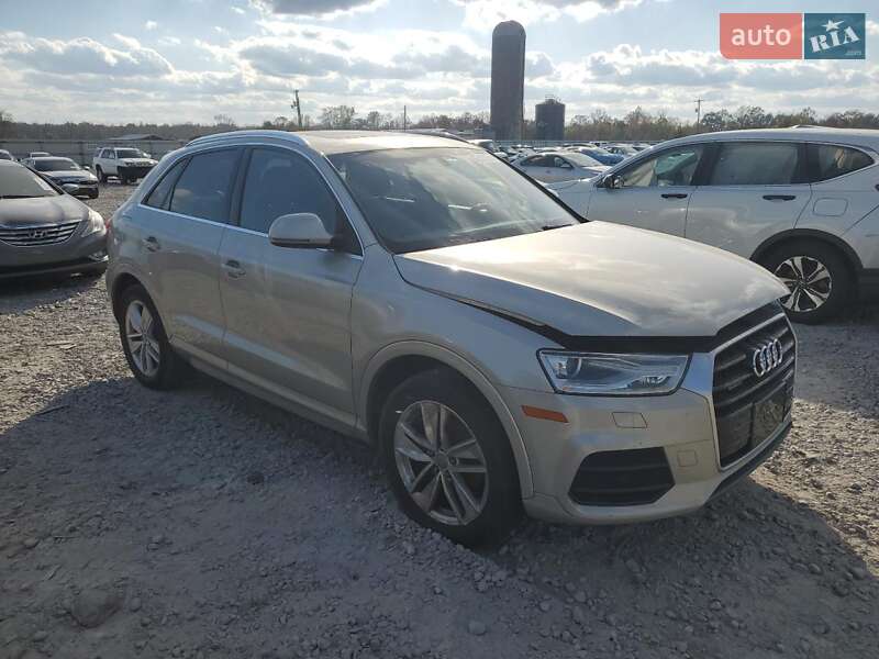 Позашляховик / Кросовер Audi Q3 2016 в Луцьку