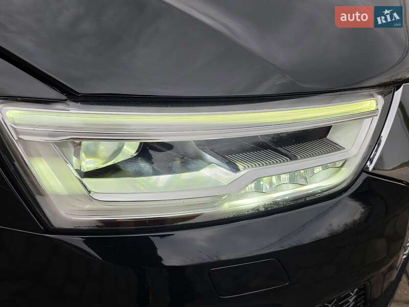 Позашляховик / Кросовер Audi Q3 2018 в Івано-Франківську