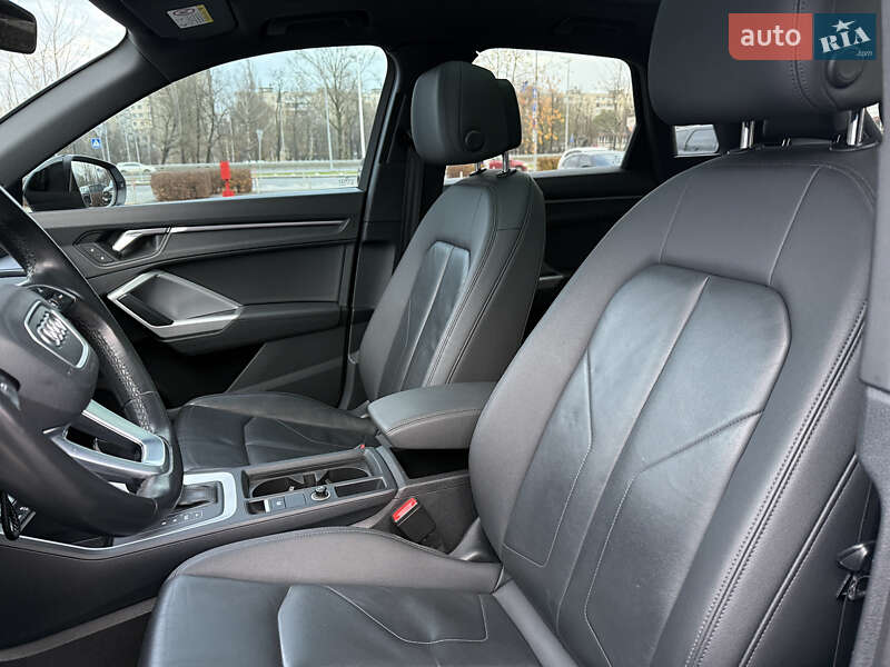 Позашляховик / Кросовер Audi Q3 2021 в Києві фото 15 Позашляховик / Кросовер Audi Q3 2021 в Києві