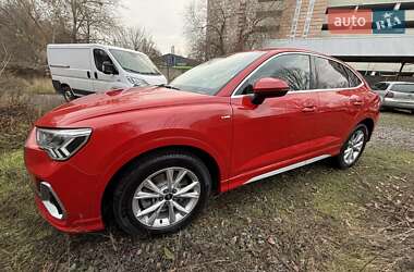Внедорожник / Кроссовер Audi Q3 2021 в Краматорске