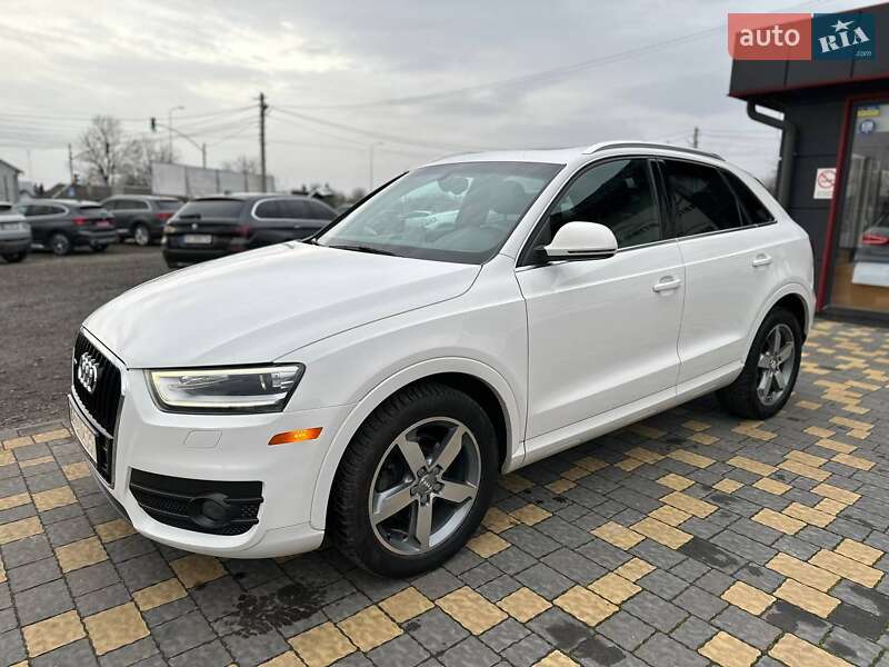Внедорожник / Кроссовер Audi Q3 2015 в Львове