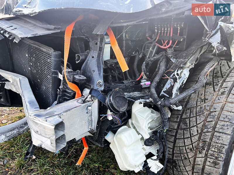 Внедорожник / Кроссовер Audi Q3 2016 в Львове