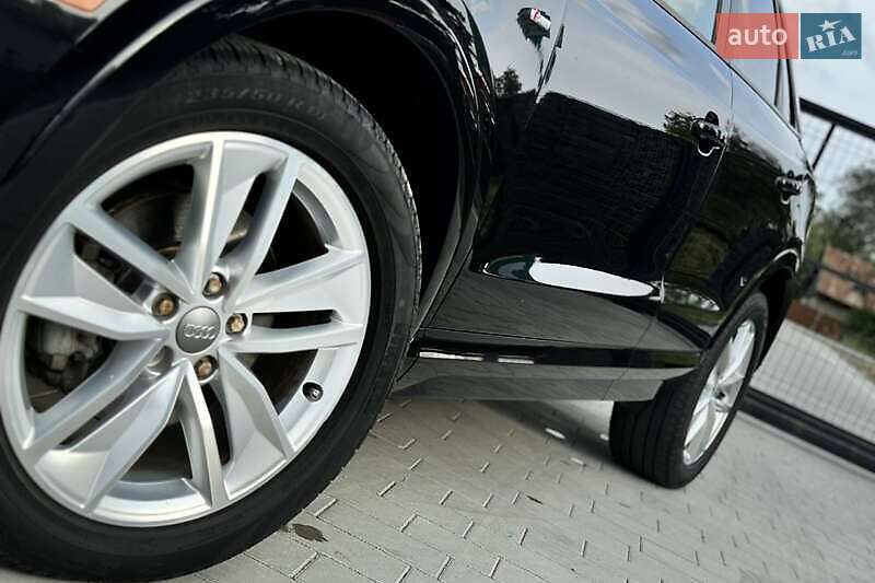 Внедорожник / Кроссовер Audi Q3 2017 в Львове