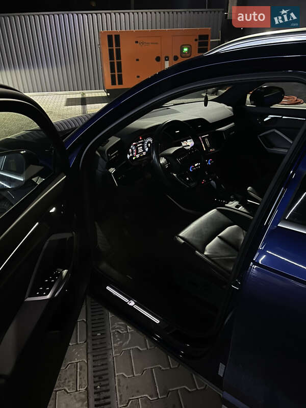 Позашляховик / Кросовер Audi Q3 2023 в Житомирі фото 5 Позашляховик / Кросовер Audi Q3 2023 в Житомирі