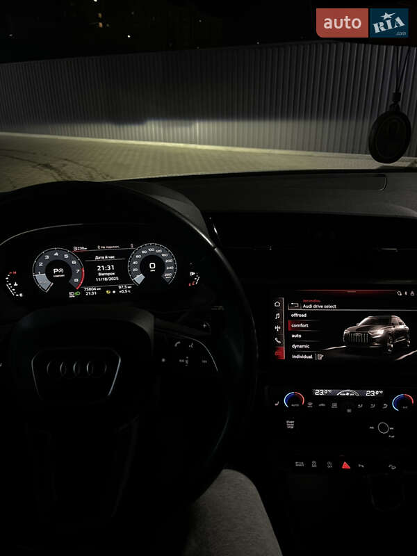 Позашляховик / Кросовер Audi Q3 2023 в Житомирі фото 11 Позашляховик / Кросовер Audi Q3 2023 в Житомирі