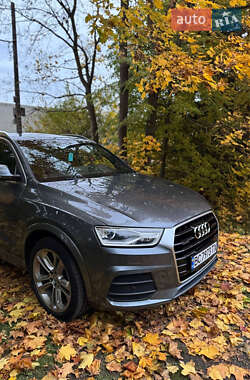 Внедорожник / Кроссовер Audi Q3 2015 в Самборе