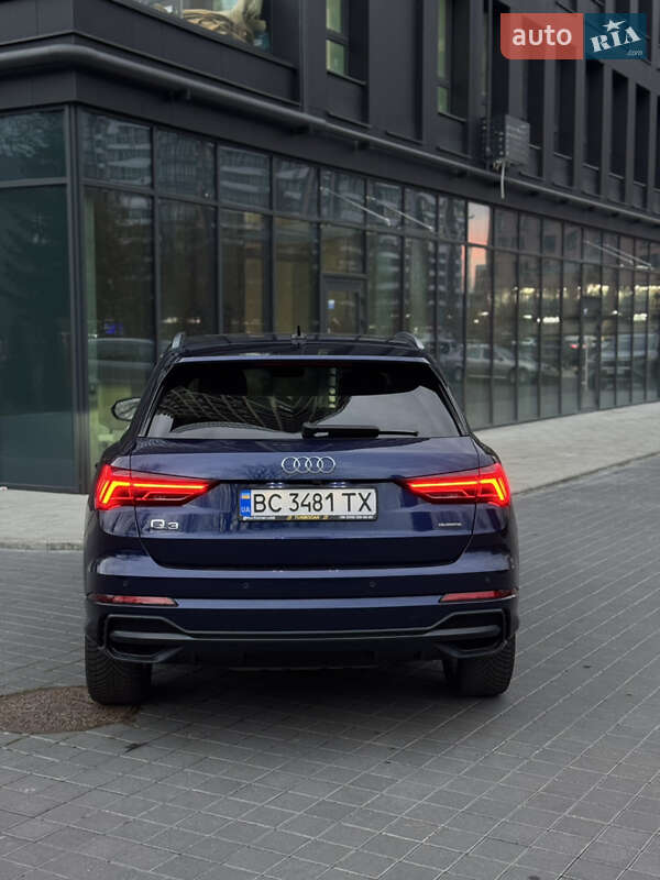 Позашляховик / Кросовер Audi Q3 2020 в Львові