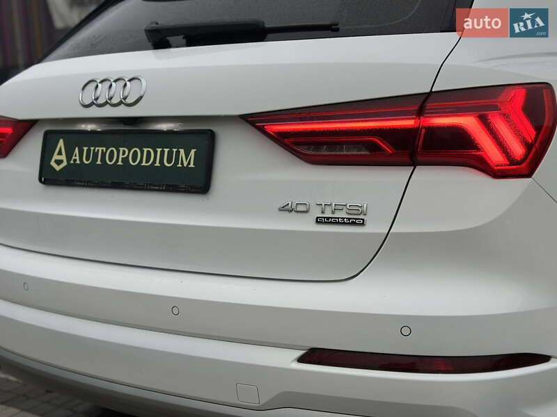 Внедорожник / Кроссовер Audi Q3 2020 в Киеве