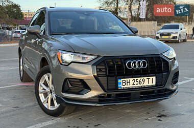 Внедорожник / Кроссовер Audi Q3 2020 в Николаеве