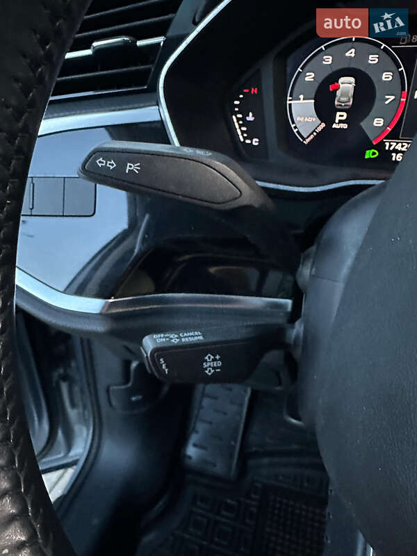 Внедорожник / Кроссовер Audi Q3 2020 в Тернополе