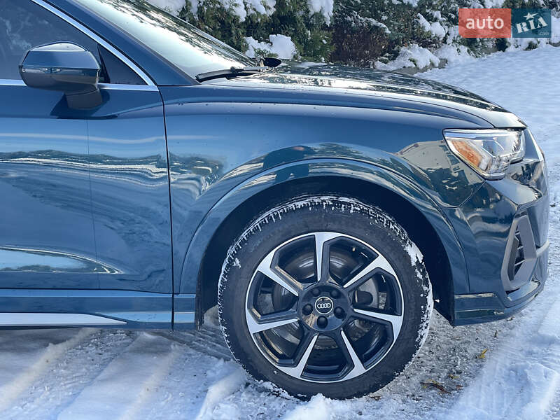 Позашляховик / Кросовер Audi Q3 2021 в Львові