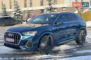 Внедорожник / Кроссовер Audi Q3 2021 в Львове