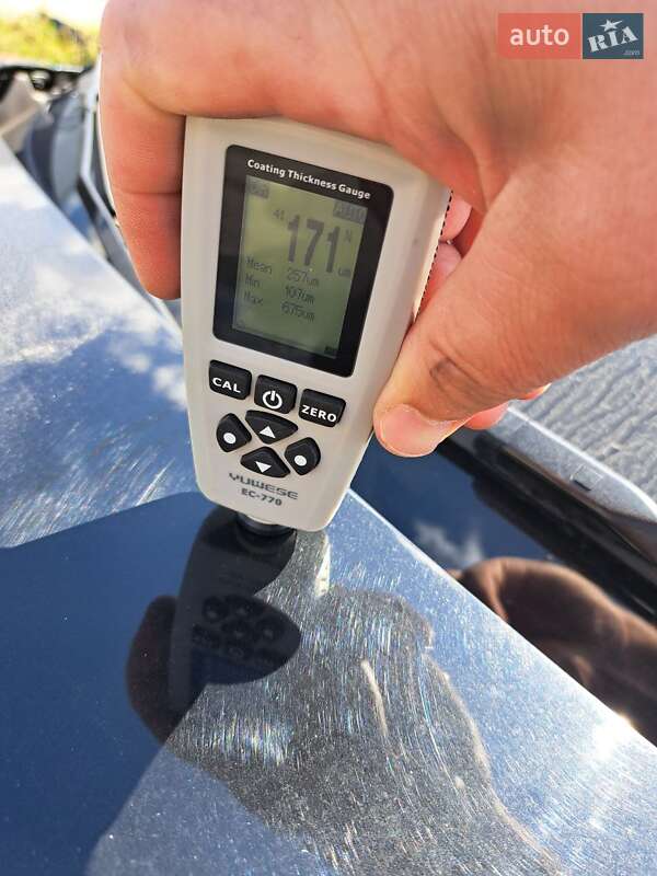 Внедорожник / Кроссовер Audi Q3 2021 в Киеве