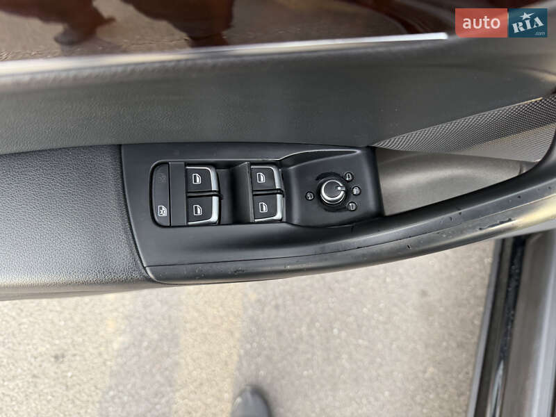 Позашляховик / Кросовер Audi Q3 2012 в Вінниці