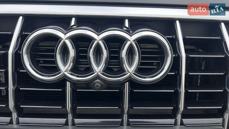 Позашляховик / Кросовер Audi Q3 2020 в Мукачевому