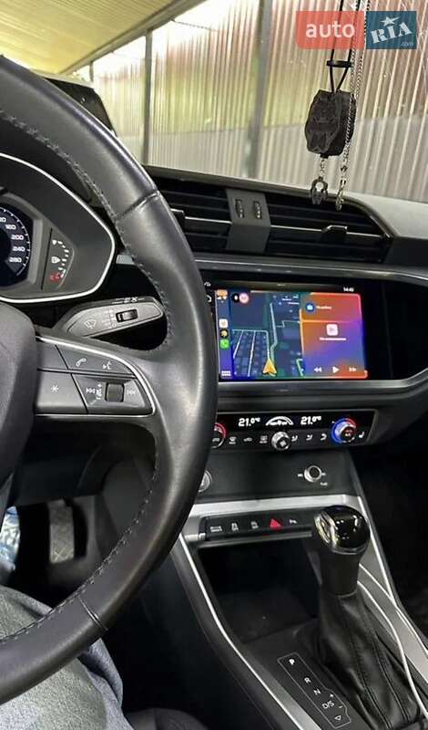 Внедорожник / Кроссовер Audi Q3 2019 в Киеве