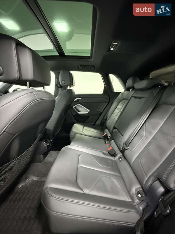 Внедорожник / Кроссовер Audi Q3 2023 в Одессе фото 32 Внедорожник / Кроссовер Audi Q3 2023 в Одессе