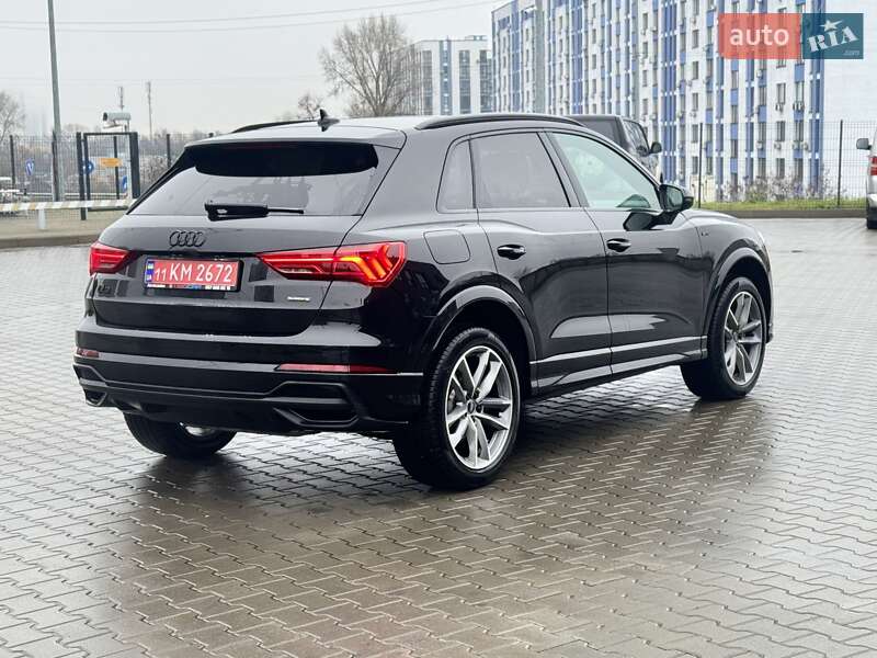 Внедорожник / Кроссовер Audi Q3 2024 в Киеве