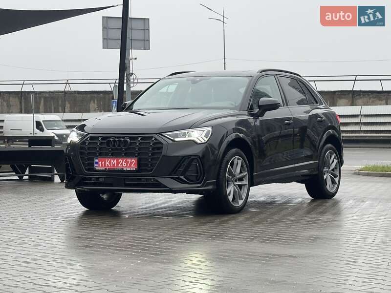 Внедорожник / Кроссовер Audi Q3 2024 в Киеве