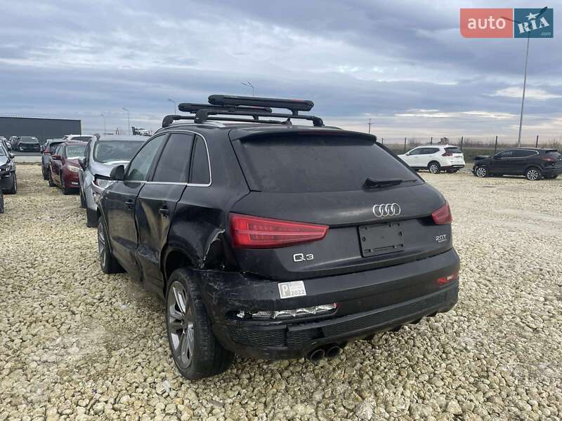 Позашляховик / Кросовер Audi Q3 2015 в Львові