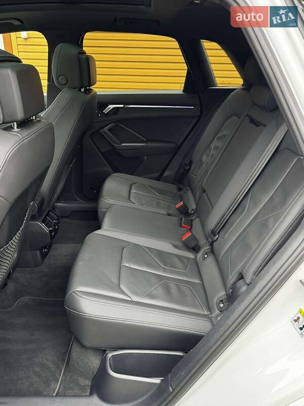 Внедорожник / Кроссовер Audi Q3 2021 в Одессе