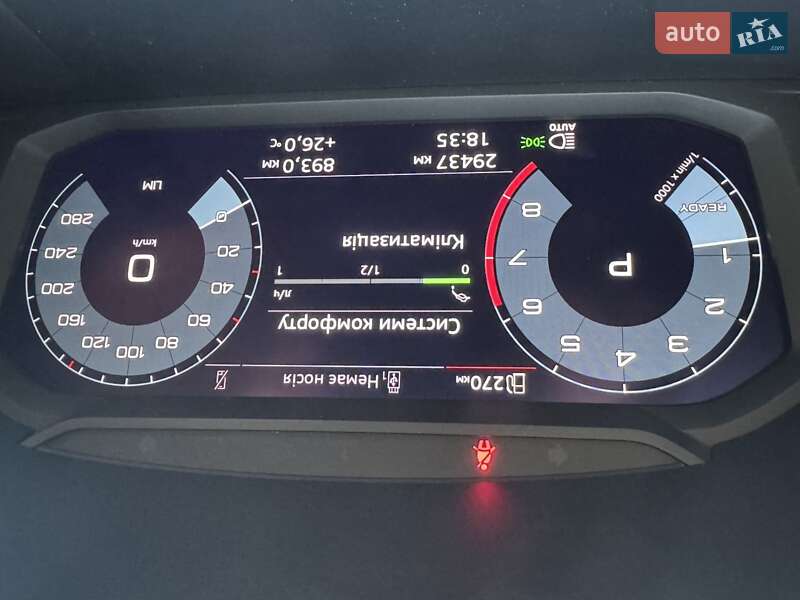 Позашляховик / Кросовер Audi Q3 2022 в Києві фото 5 Позашляховик / Кросовер Audi Q3 2022 в Києві