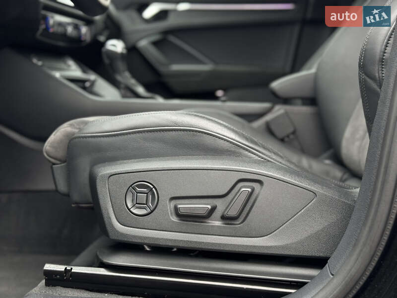Внедорожник / Кроссовер Audi Q3 2022 в Луцке