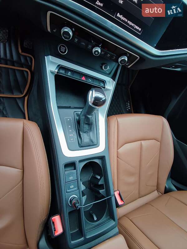 Позашляховик / Кросовер Audi Q3 2021 в Чернігові