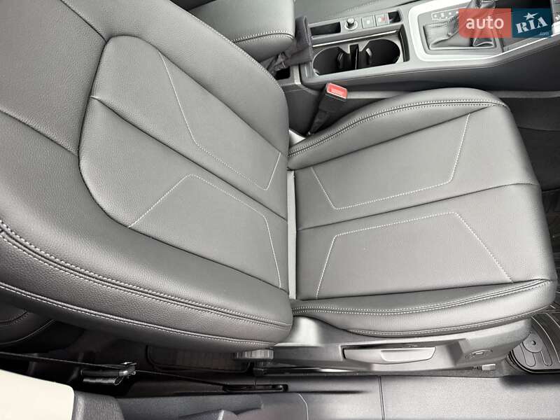 Внедорожник / Кроссовер Audi Q3 2021 в Киеве фото 43 Внедорожник / Кроссовер Audi Q3 2021 в Киеве