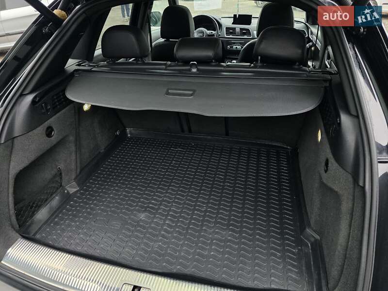 Внедорожник / Кроссовер Audi Q3 2017 в Тернополе