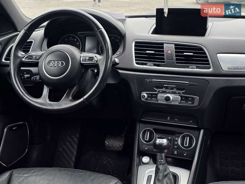 Внедорожник / Кроссовер Audi Q3 2017 в Тернополе