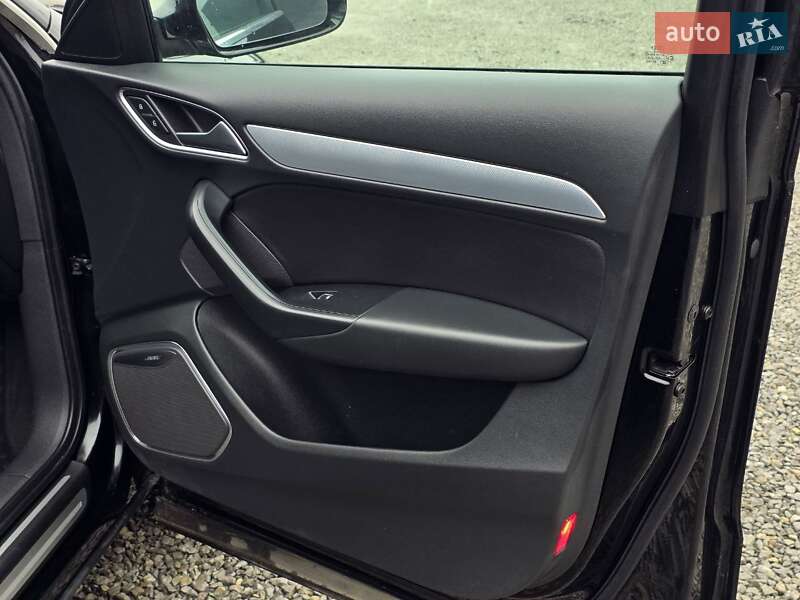 Внедорожник / Кроссовер Audi Q3 2017 в Тернополе