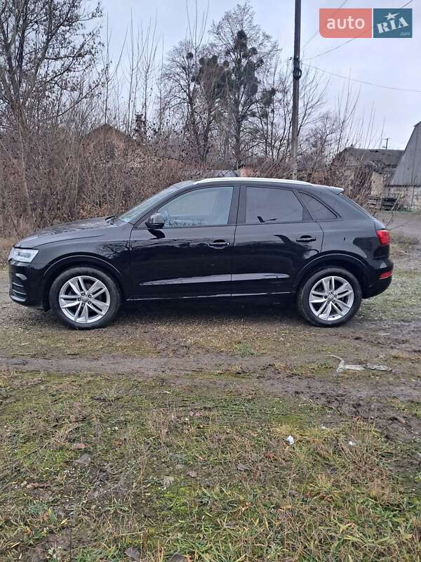 Позашляховик / Кросовер Audi Q3 2016 в Чернівцях